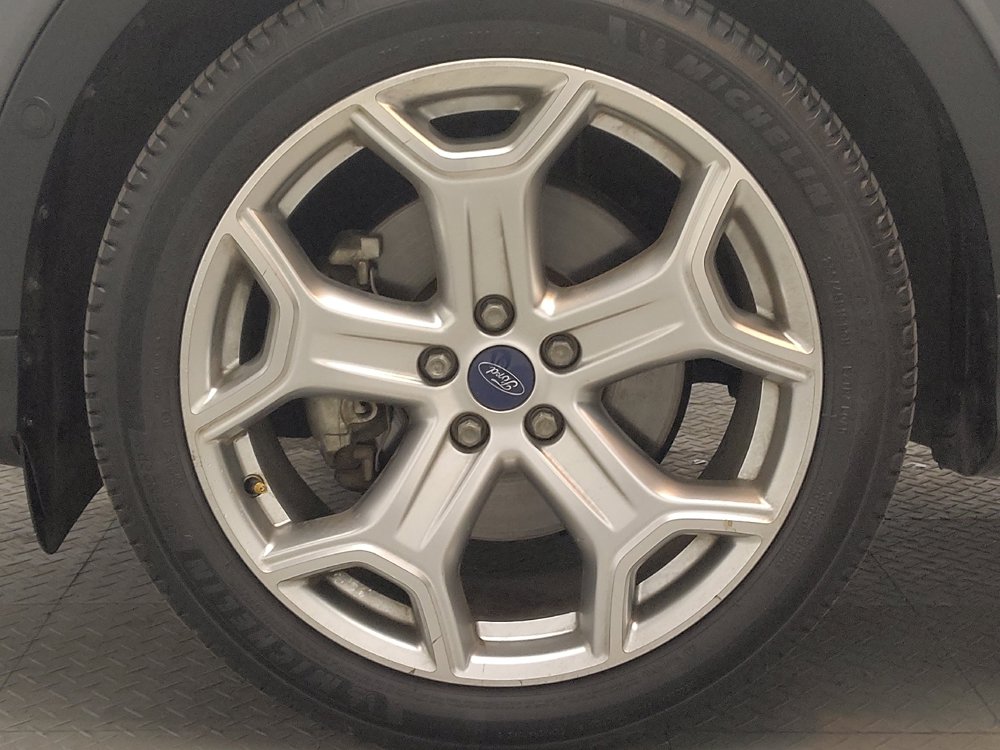 Used 2018 Ford Escape Titanium w/ Ford Safe & Smart Package FWD image 31