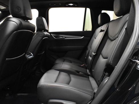 Certified 2024 Cadillac XT6 Luxury w/ LPO, Floor Liner Package image 5