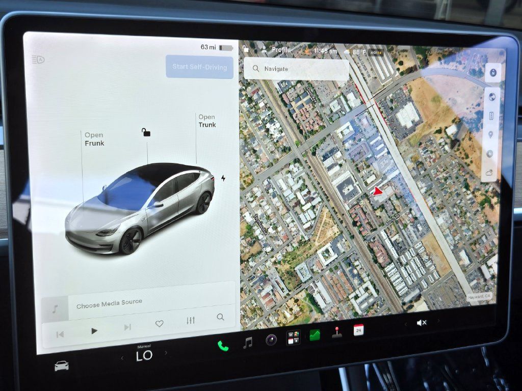 Used 2018 Tesla Model 3 Long Range RWD image 19
