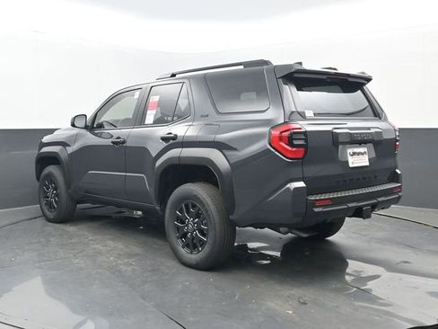 New 2026 Toyota 4Runner SR5 image 3