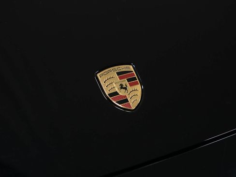 Certified 2025 Porsche 911 Carrera image 16