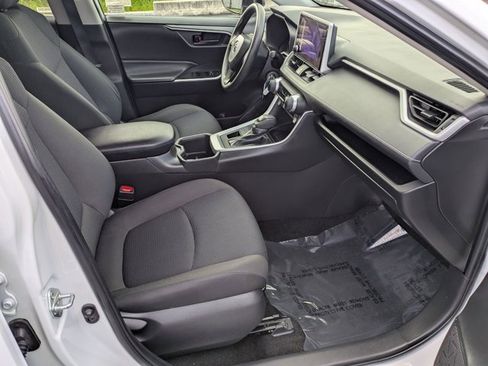 Used 2024 Toyota RAV4 LE image 5