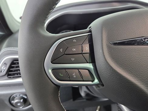 New 2026 Chrysler Pacifica Select image 17