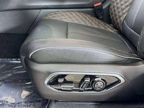 New 2025 Jeep Grand Cherokee Summit w/ Obsidian Package image 19