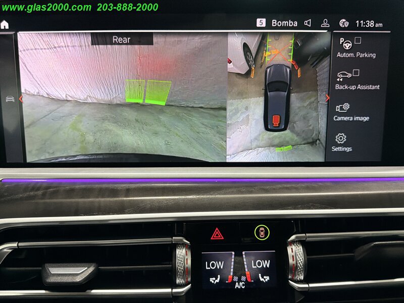 Used 2022 BMW X7 xDrive40i w/ M Sport Package AWD/4WD image 11