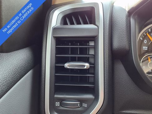 Used 2019 RAM 1500 Big Horn AWD/4WD image 30