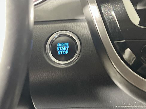 Used 2021 Toyota Camry XSE FWD image 23