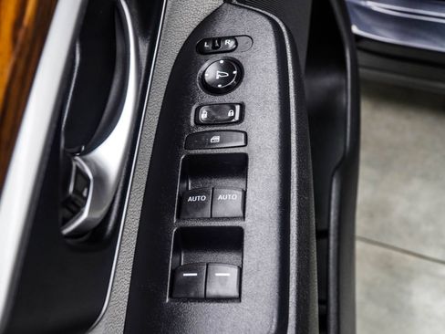 Used 2019 Honda CR-V EX image 31