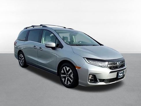 New 2026 Honda Odyssey EX-L image 3