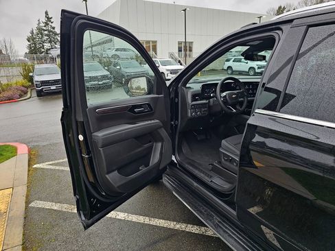 New 2026 Chevrolet Suburban LS w/ Max Trailering Package image 20