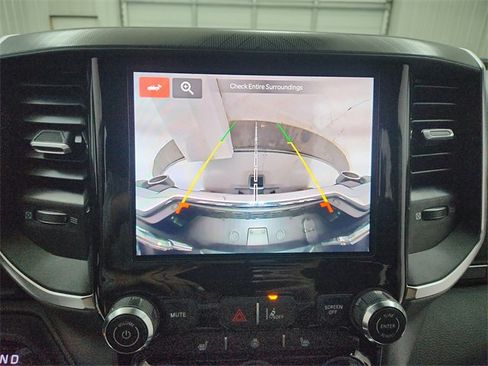 New 2026 RAM 1500 4x4 Crew Cab image 27