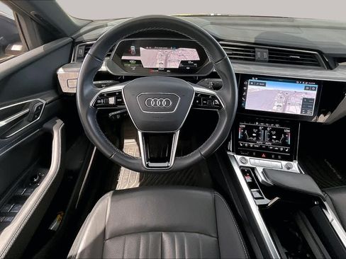 Used 2024 Audi Q8 e-tron Premium Plus w/ Premium Plus Package AWD/4WD image 5