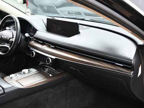 Used 2023 Genesis Electrified G80 image 39