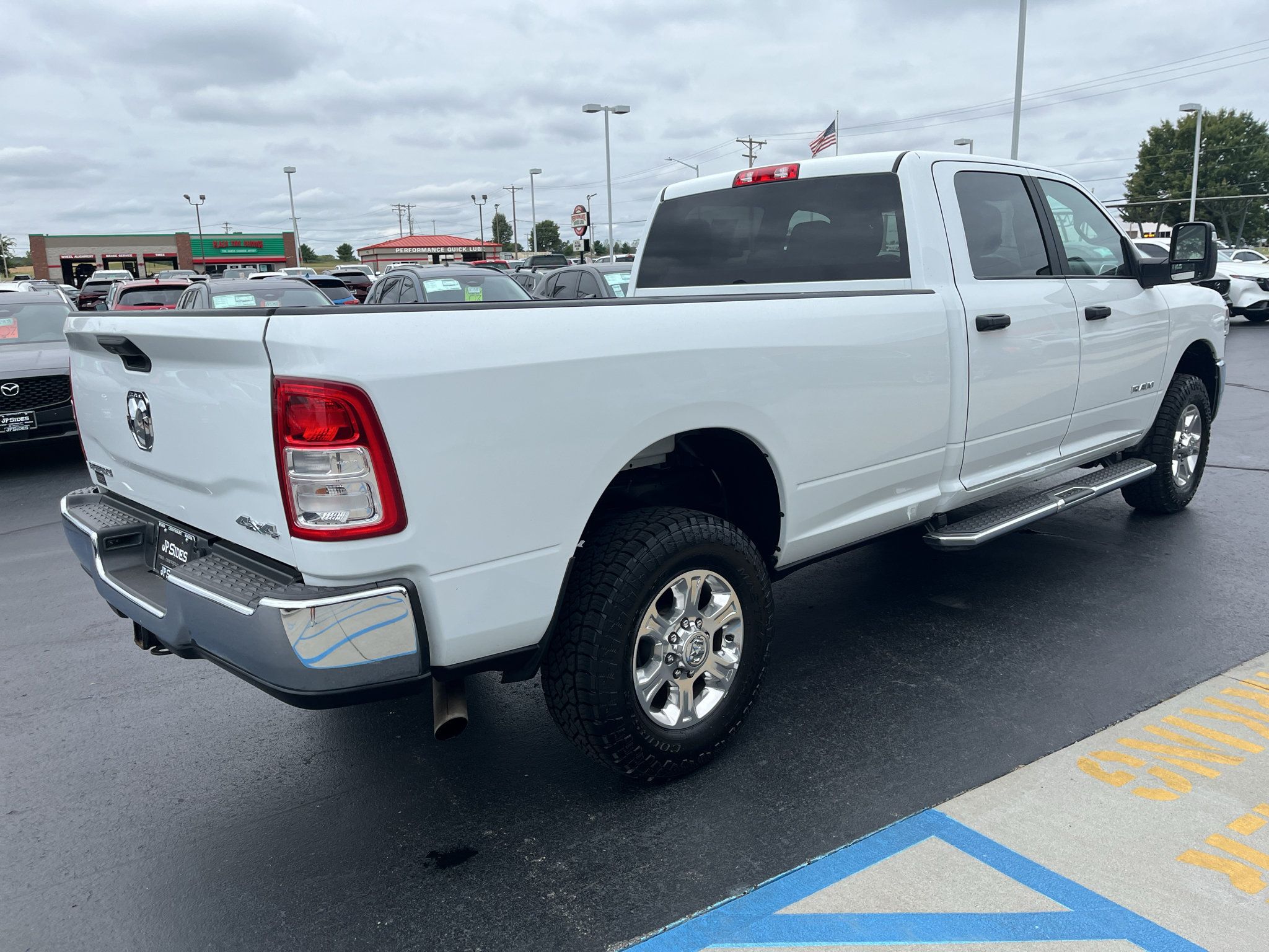 Used 2024 RAM 2500 Big Horn AWD/4WD image 9