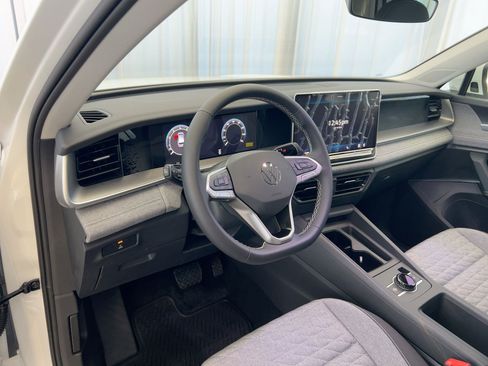 New 2026 Volkswagen Tiguan S FWD image 4