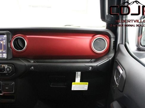 Used 2023 Jeep Gladiator Rubicon w/ Cold Weather Group AWD/4WD image 48