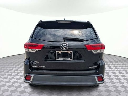 Used 2018 Toyota Highlander Limited FWD image 5