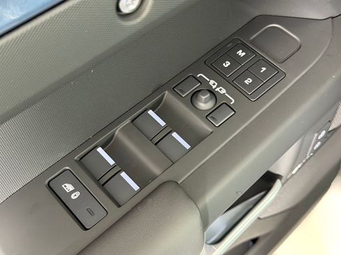 Used 2026 Land Rover Defender 110 S AWD/4WD image 22