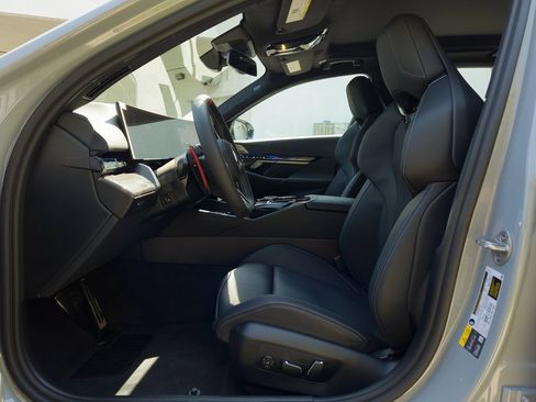 New 2026 BMW M5 Touring image 10