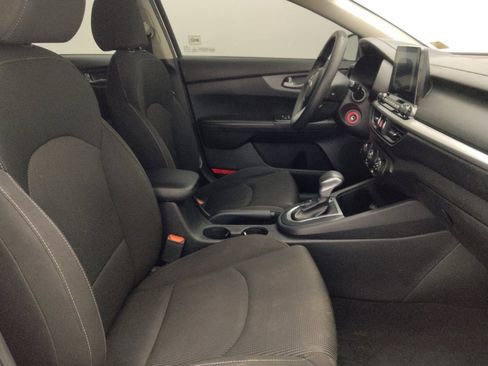 Used 2020 Kia Forte LXS FWD image 21