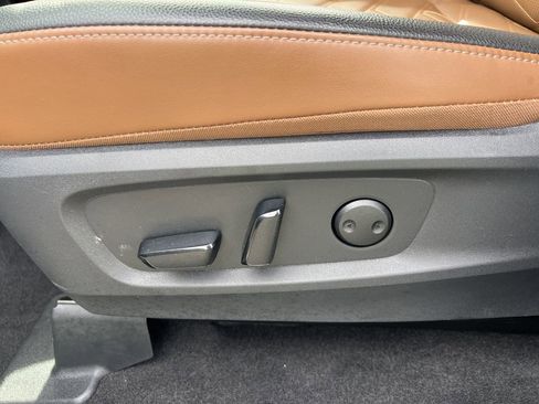 Certified 2024 Nissan Pathfinder Platinum w/ Cargo Package image 23