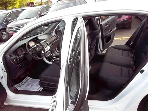 Used 2014 Honda Accord Sport image 4