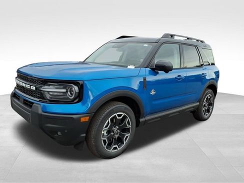 New 2025 Ford Bronco Sport Outer Banks w/ Outer Banks Tech Package+ AWD/4WD image 2