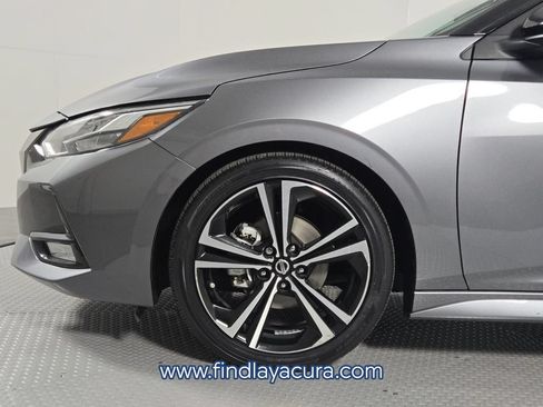 Used 2023 Nissan Sentra SR FWD image 11