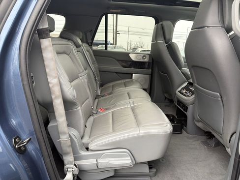 Used 2020 Lincoln Navigator L Reserve w/ Luxury Package image 17