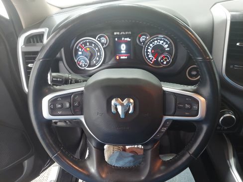 Used 2020 RAM 1500 Big Horn AWD/4WD image 10