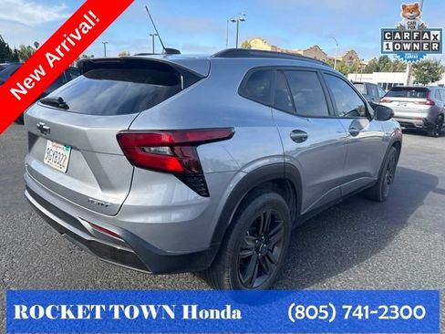 Used 2024 Chevrolet Trax ACTIV w/ Sunroof Package FWD image 5