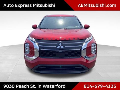 New 2026 Mitsubishi Outlander ES AWD/4WD image 2