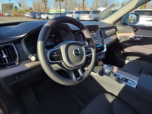 New 2026 Volvo XC90 T8 Plus w/ Protection Package Premier AWD/4WD image 7