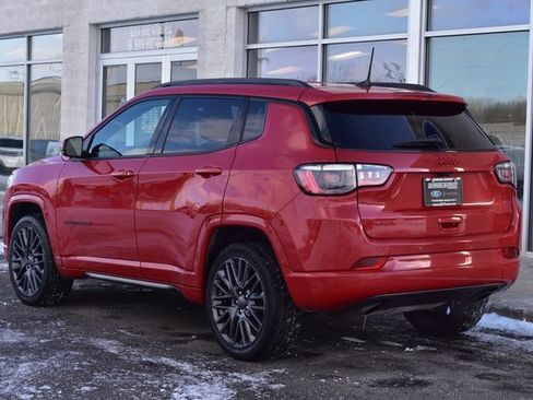 Used 2023 Jeep Compass Limited image 4