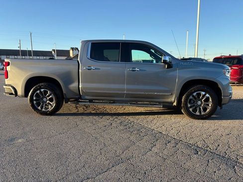 Used 2024 Chevrolet Silverado 1500 High Country AWD/4WD image 4