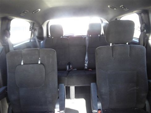 Used 2016 Dodge Grand Caravan SXT image 16