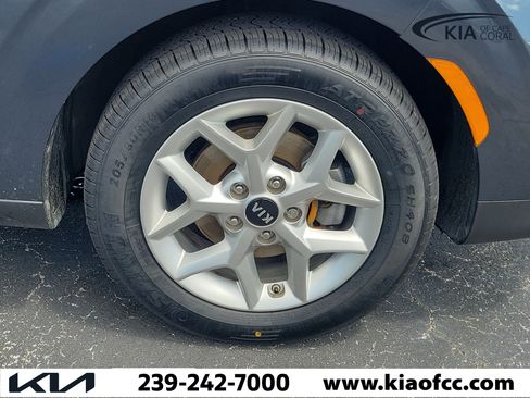 Used 2020 Kia Soul S FWD image 7
