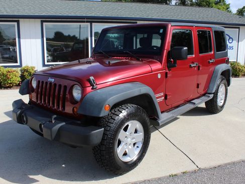 Used 2013 Jeep Wrangler Unlimited Sport AWD/4WD image 30