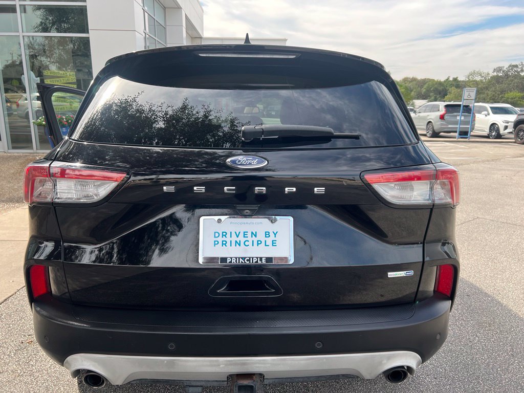 Used 2020 Ford Escape Titanium AWD/4WD image 6