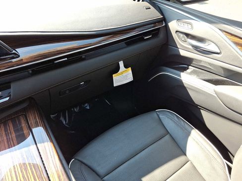 Certified 2023 Cadillac Escalade Premium Luxury w/ LPO, Floor Liner Package AWD/4WD image 21