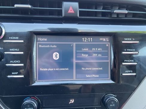 Used 2019 Toyota Camry SE w/ Convenience Package image 24