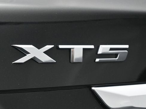 Used 2024 Cadillac XT5 Luxury image 21