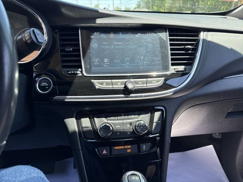 Used 2021 Buick Encore Preferred AWD/4WD image 25