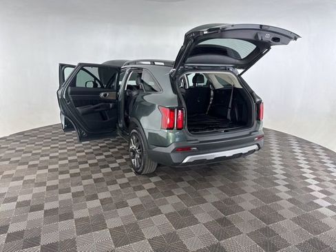 Certified 2023 Kia Sorento SX Prestige AWD/4WD image 18