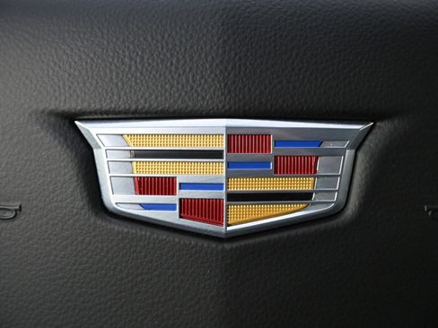 Certified 2025 Cadillac XT6 Sport w/ Technology Package image 36