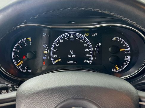 Used 2019 Jeep Grand Cherokee High Altitude AWD/4WD image 25