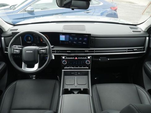 Used 2025 Hyundai Santa Fe SEL FWD image 47