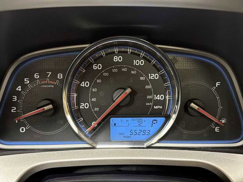 Used 2013 Toyota RAV4 Limited AWD/4WD image 17