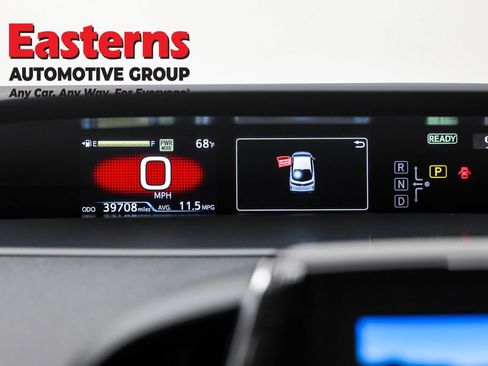 Used 2022 Toyota Prius Prime XLE image 18