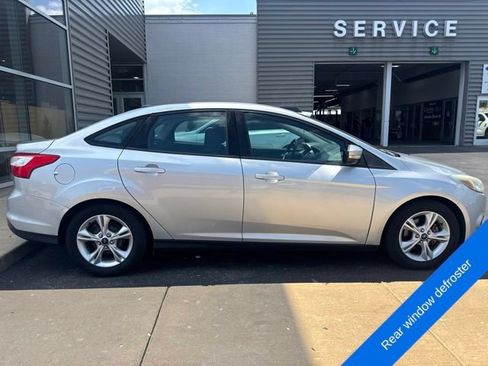 Used 2014 Ford Focus SE FWD image 4
